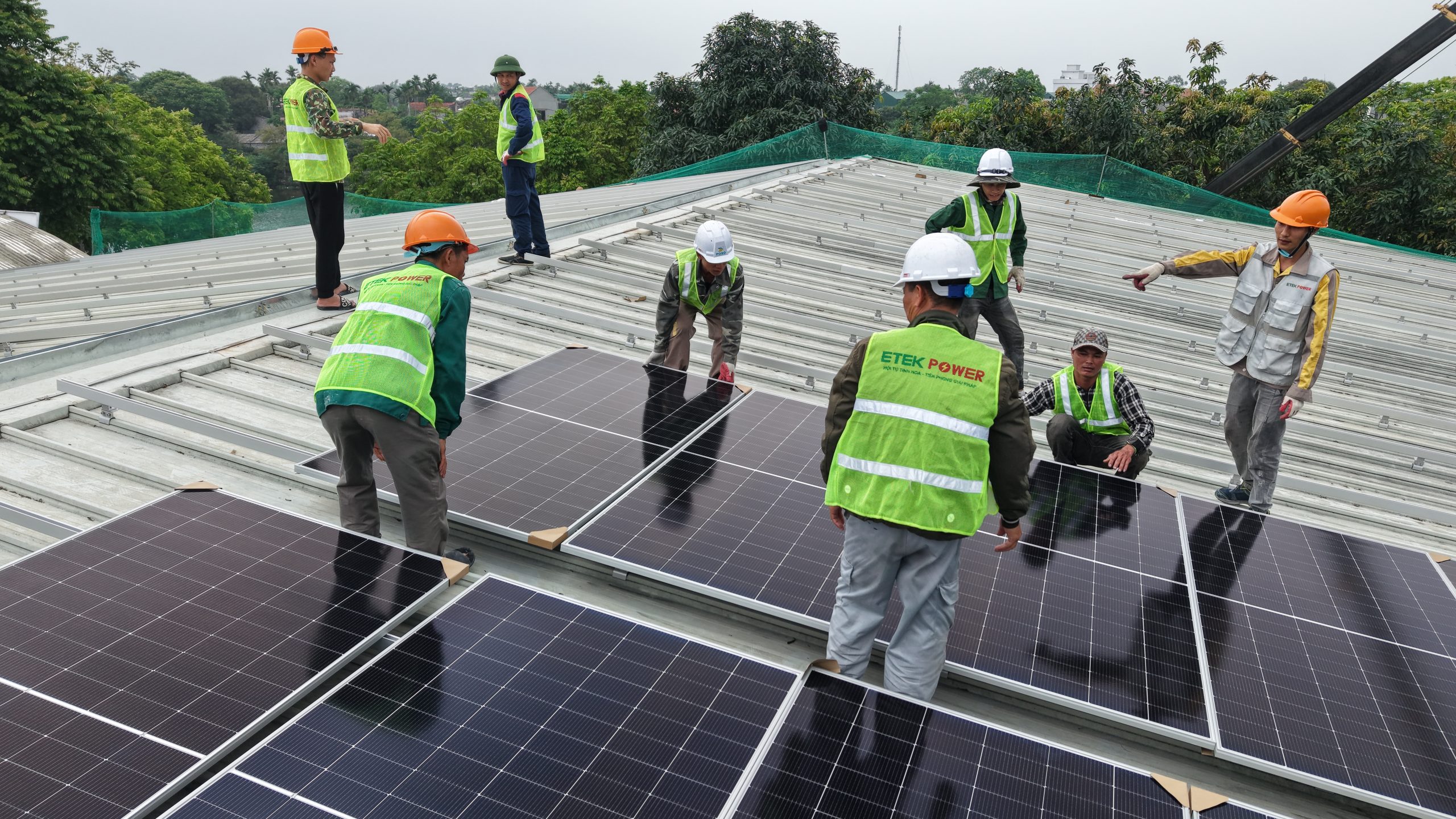 dự án lắp điện mặt trời cho nhà máy dệt may Nhân Khang