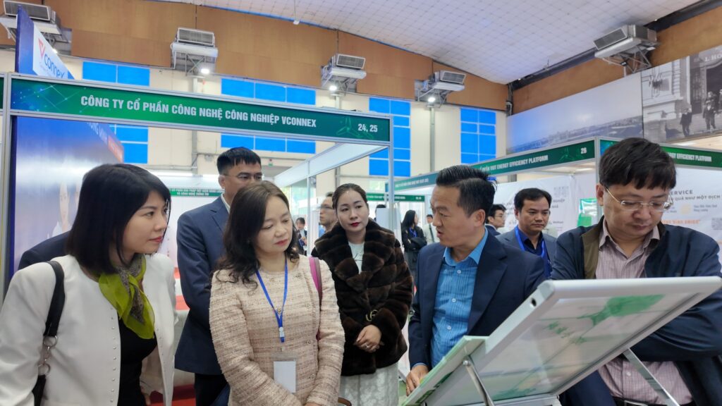 Etek Power Dẫn Đầu Triển Lãm Tiết Kiệm Năng Lượng & Chuyển Đổi Xanh 2025