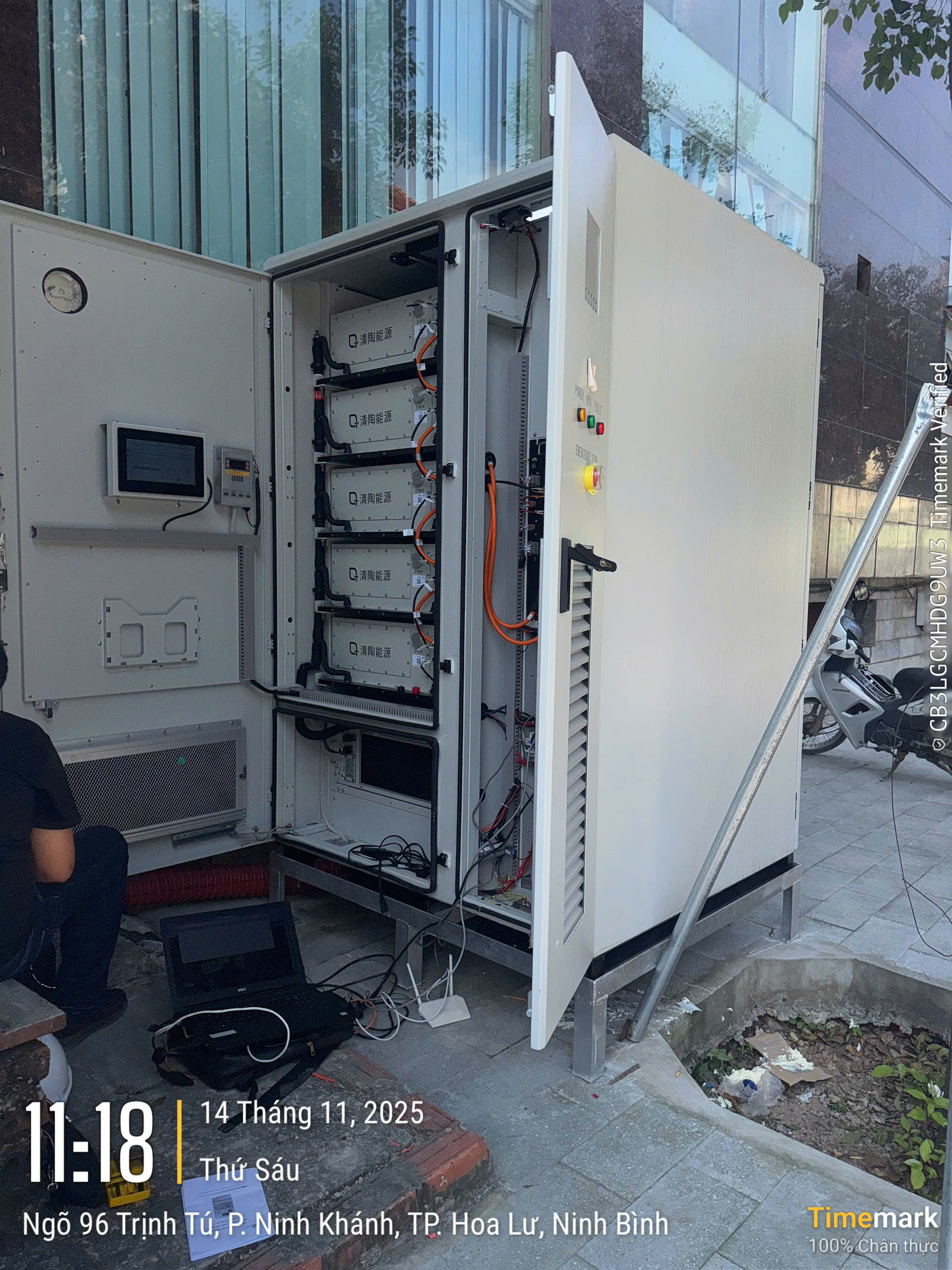 Hệ thống pin lưu trữ năng lượng lắp đặt tại Khách Sạn Hoàng Sơn