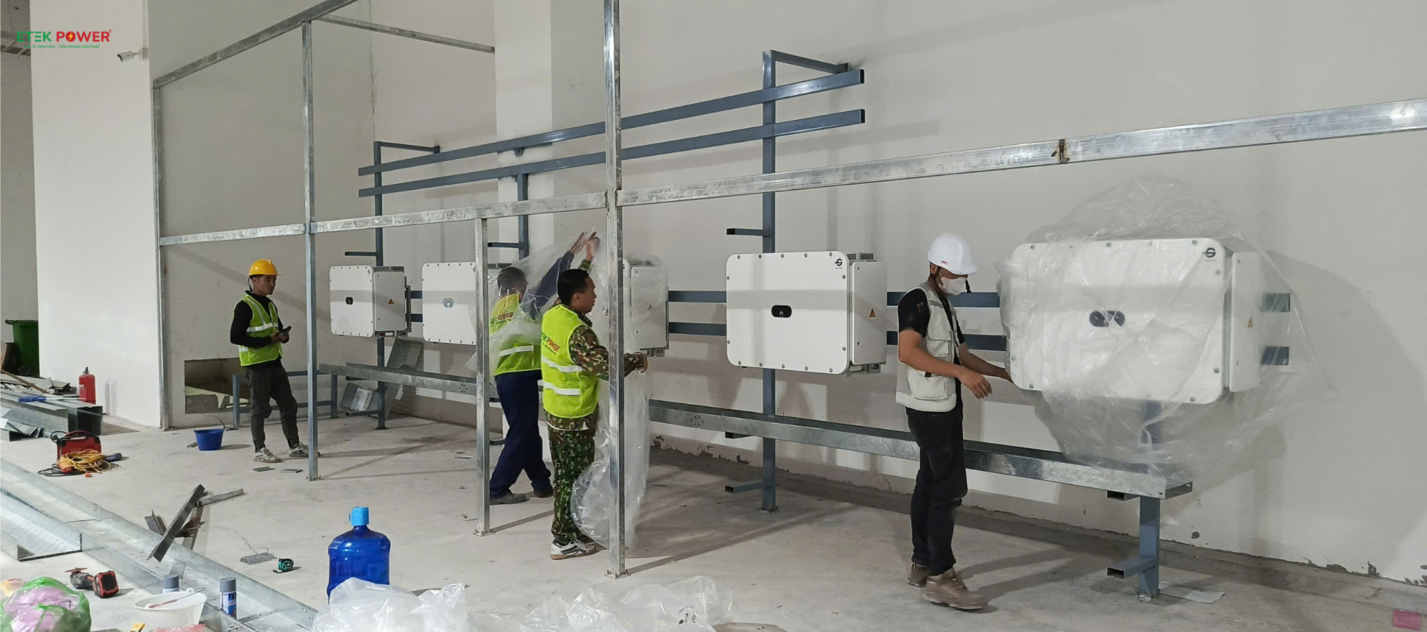 thi công điện mặt trời áp mái