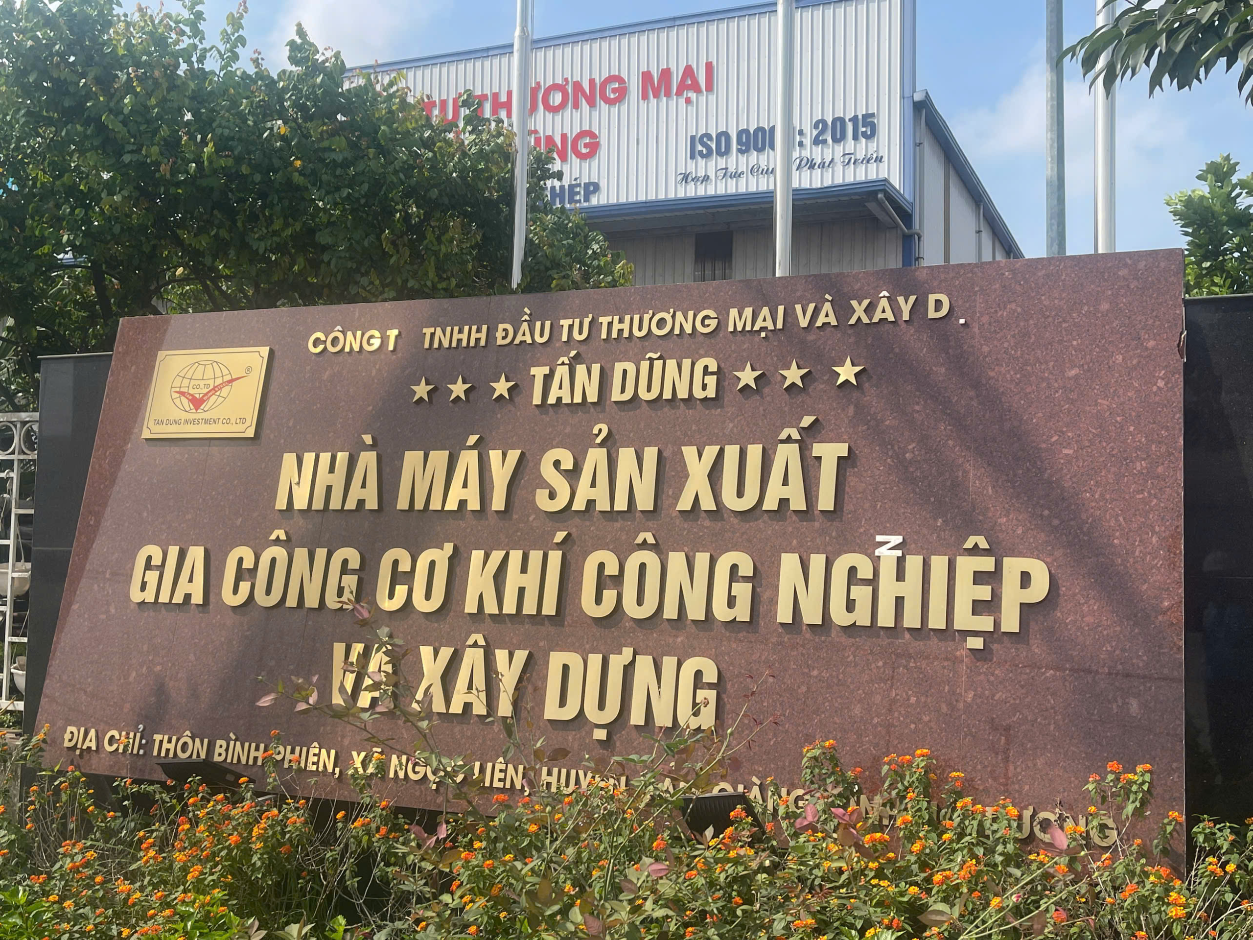 Nhà máy gia công cơ khí công nghiệp Tân Dũng Steel trước khi lắp điện mặt trời