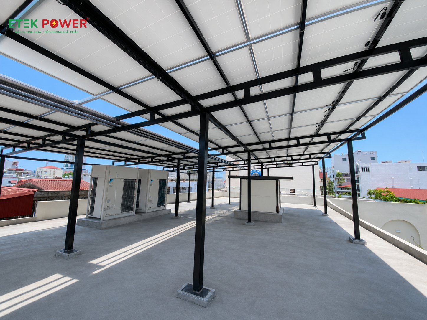 Tấm pin năng lượng mặt trời lắp đặt trên mái homestay tại Huế – công suất 51,475 kWp