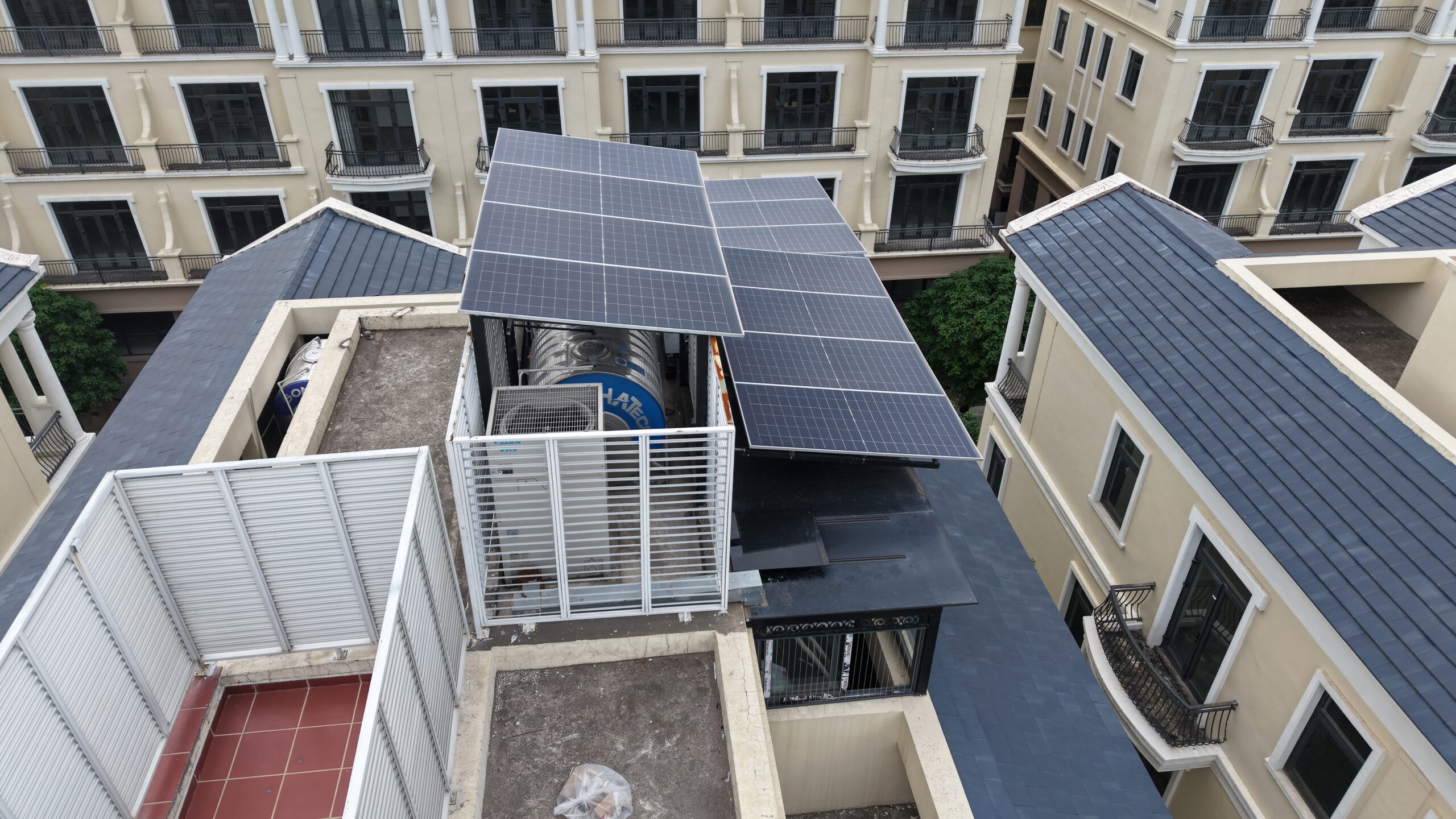 Điện mặt trời hộ gia đình lắp trên mái nhà dân do ETEK Power thi công