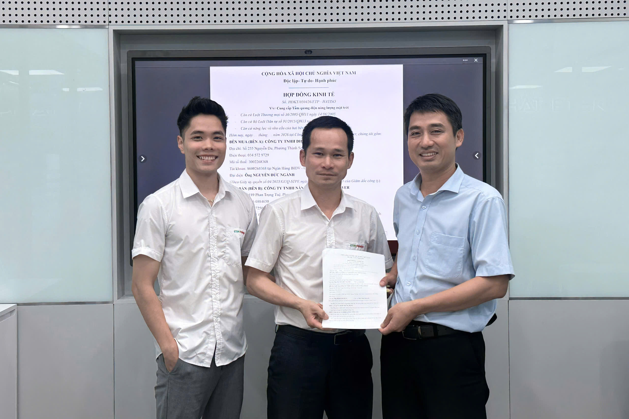Hợp đồng EPC điện mặt trời áp mái nhà máy do ETEK Power thi công