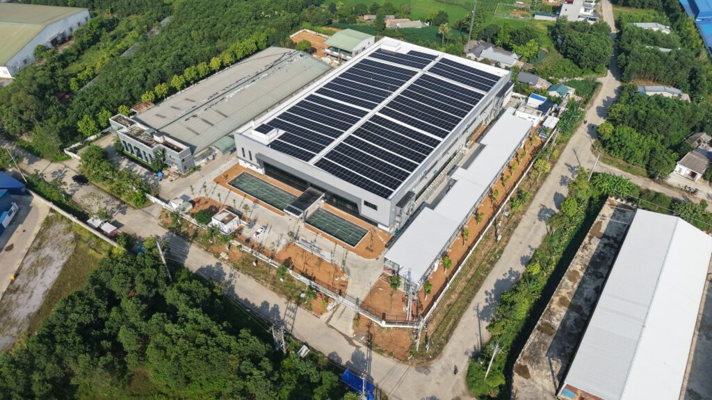 RE100 là gì – điện mặt trời áp mái giúp nhà máy đạt RE100